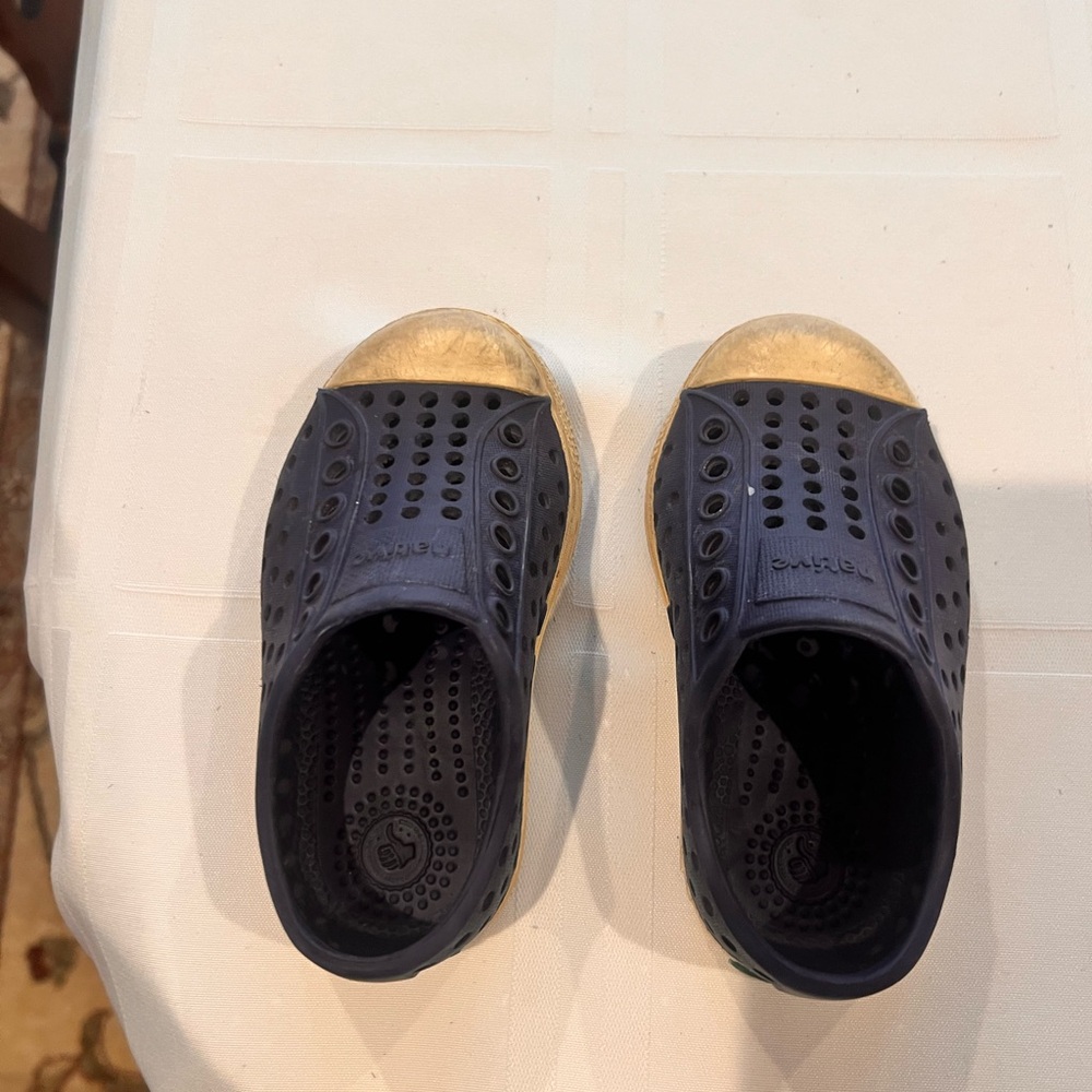 Native Kids Navy and Tan Water Shoes